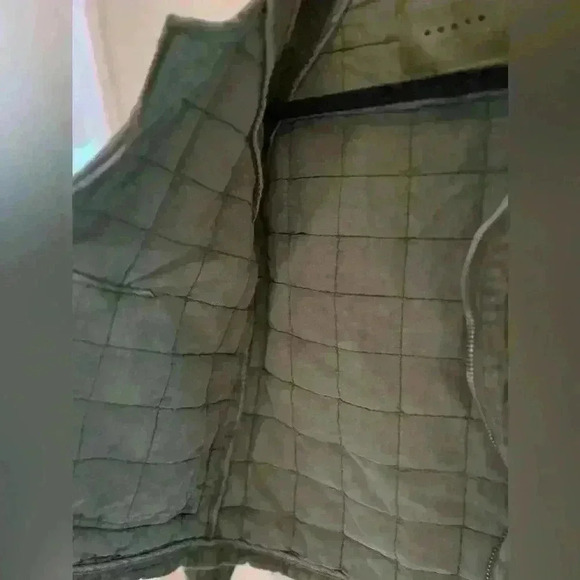 Blank NYC Green Quilted Puffer Coat - Picture 5 of 9